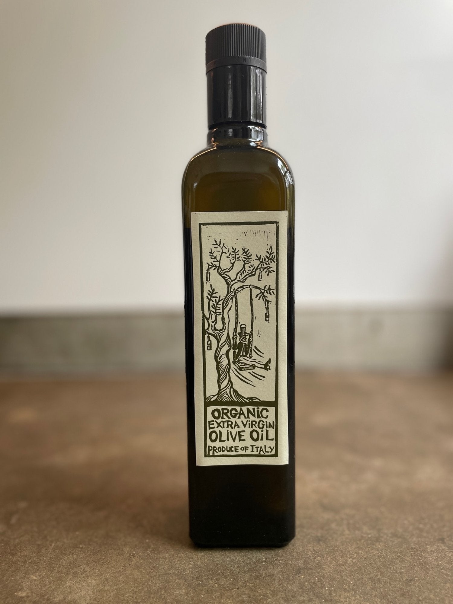 Organic Extra Virgin Olive Oil: Bottle